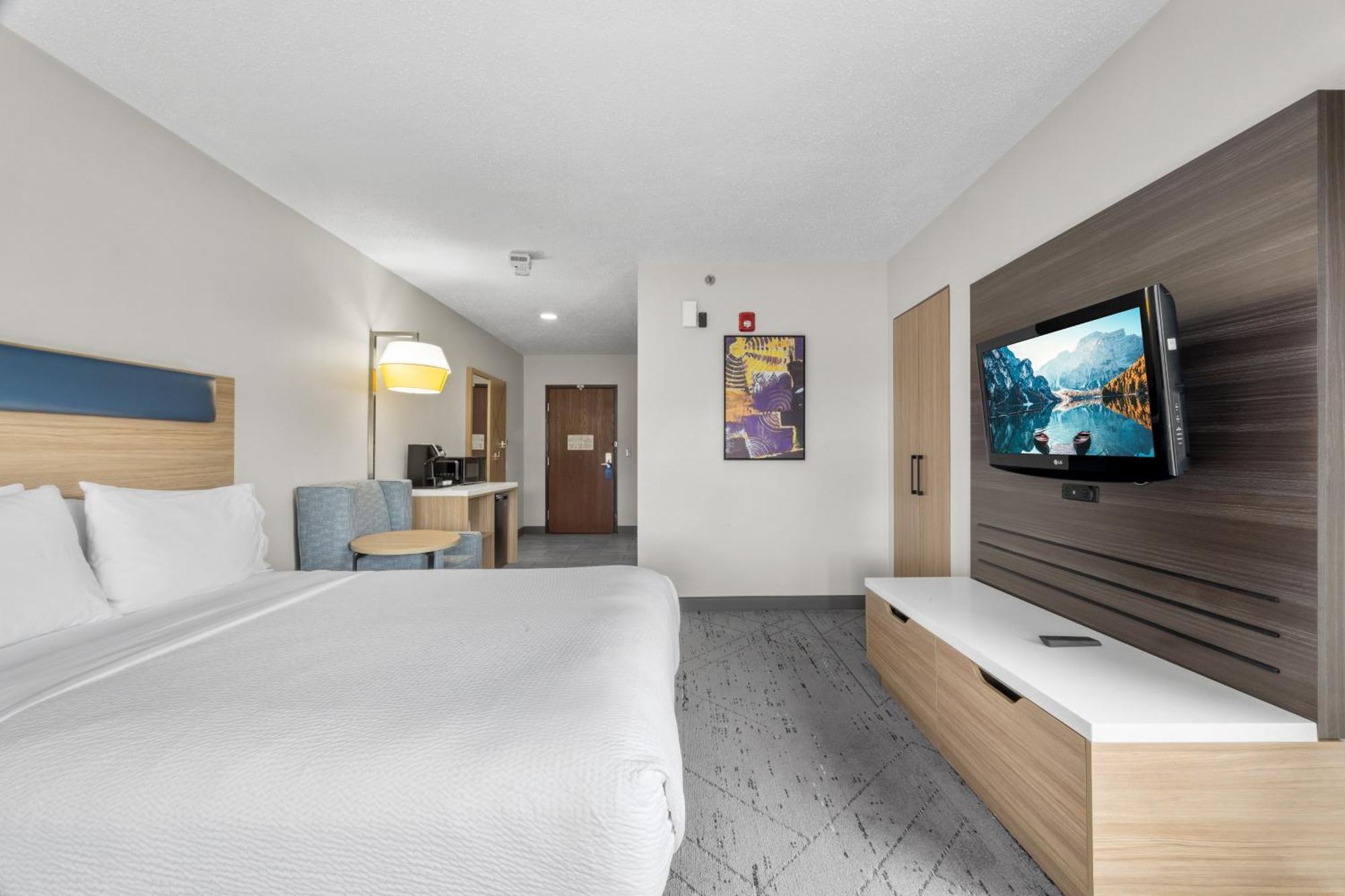 Holiday Inn Express Hartford-Newington By Ihg Экстерьер фото